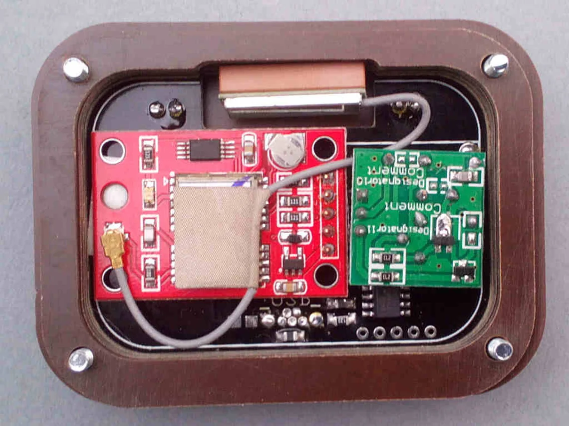 5-tube Levitating Nixie Clock - Image 8